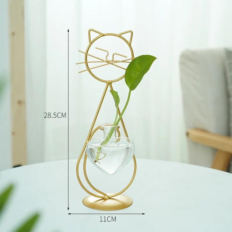 82500333-6Fa4-4Df3-9242-20A22E6Ef7C0.Webp simple cat iron flower hydroponic vase